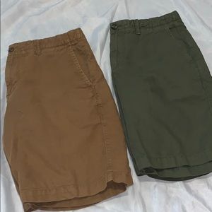 Gap Linen blend shorts.  Size 32. Khaki.